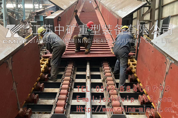 廢鋼鏈板輸送機(jī)